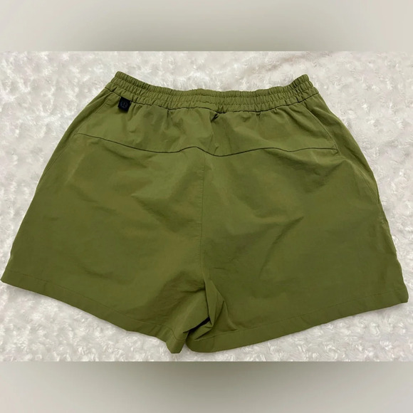 Lululemon Lab Relaxed-Fit Super-High-Rise Short 3" size 6 - Picture 5 of 6